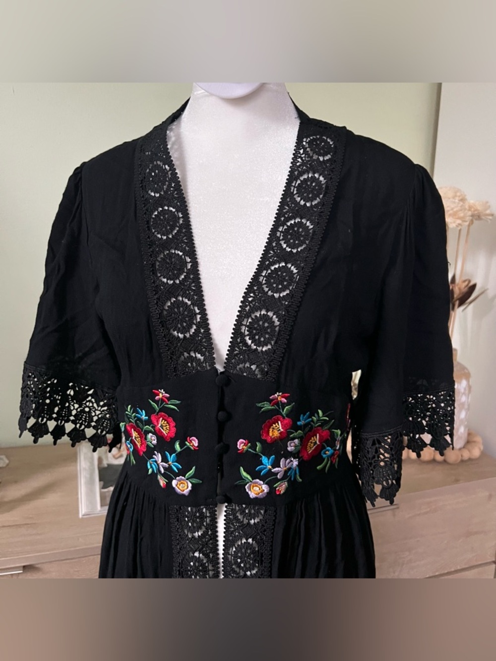 FOREVER21 Black Lace Trim Hem Flowy Embroidered Floral Corset Flowy Duster Dress - Picture 13 of 17